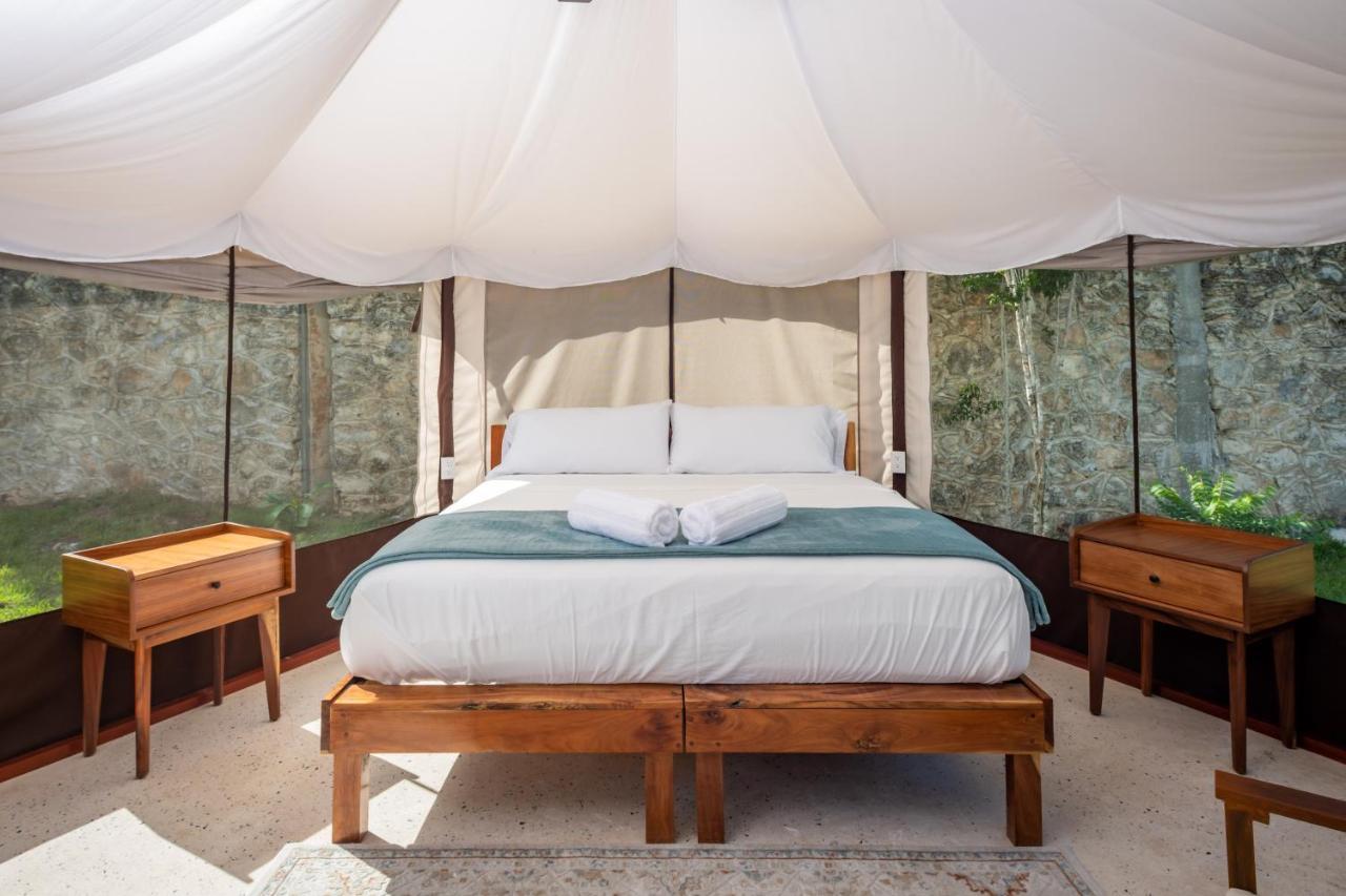 Xakluum Eco Glampings Hotel ปัวร์โตโมเรลอส ภายนอก รูปภาพ
