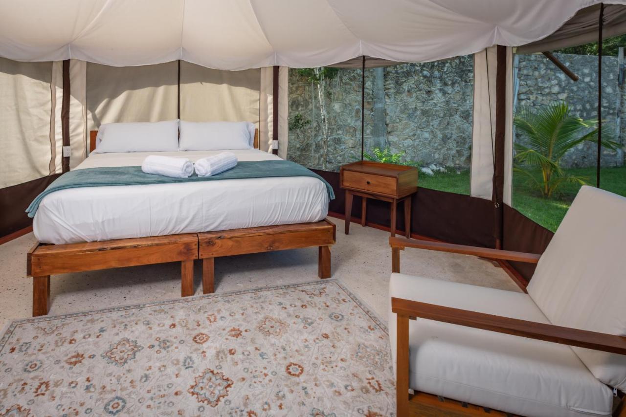Xakluum Eco Glampings Hotel ปัวร์โตโมเรลอส ภายนอก รูปภาพ