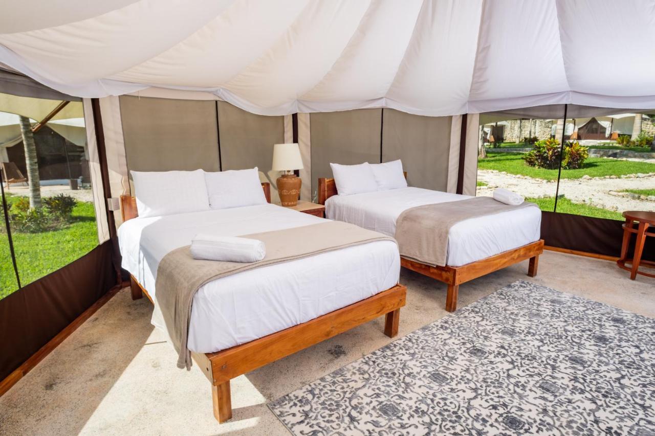 Xakluum Eco Glampings Hotel ปัวร์โตโมเรลอส ภายนอก รูปภาพ